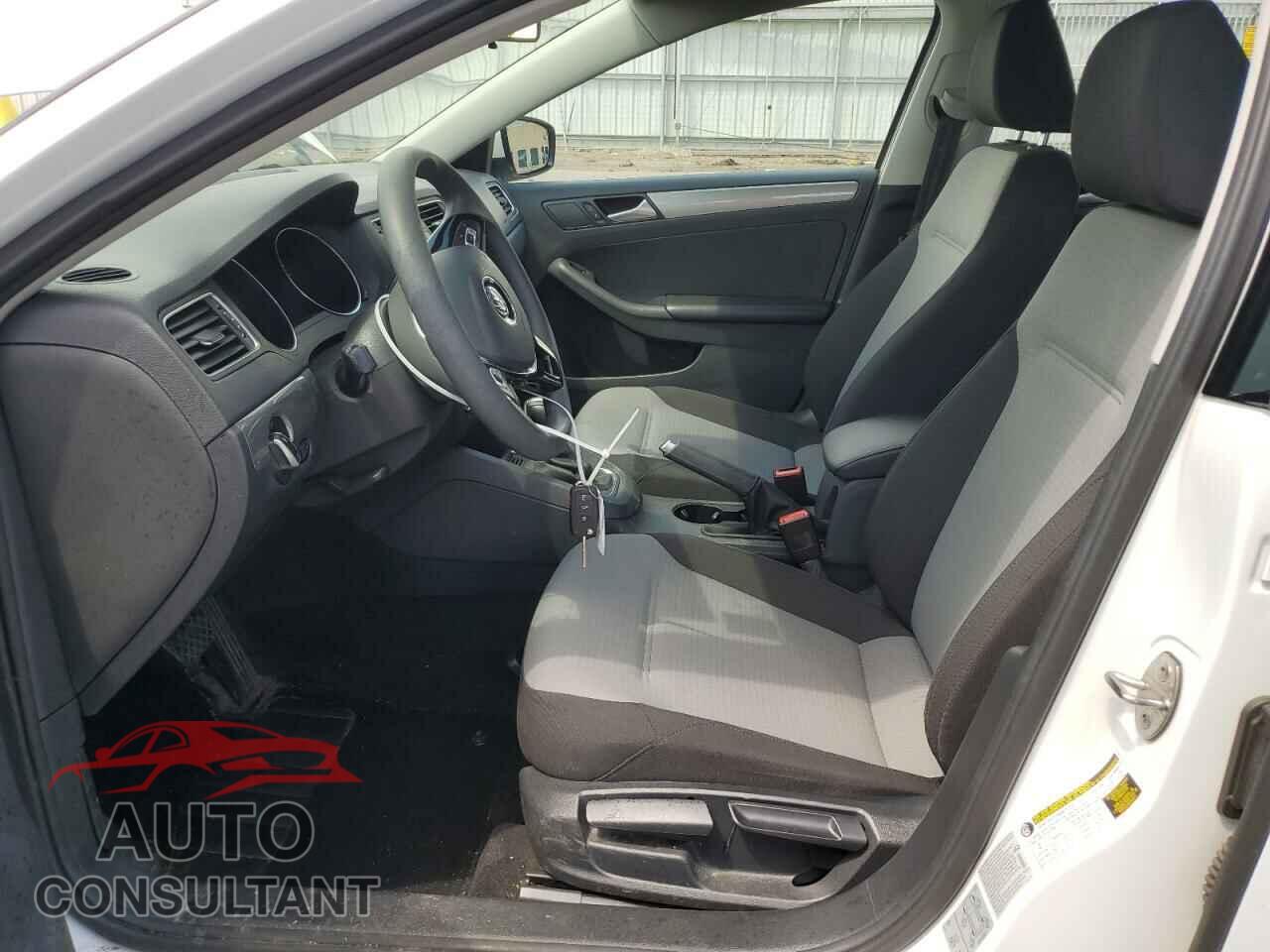 VOLKSWAGEN JETTA 2017 - 3VW2B7AJ0HM398352
