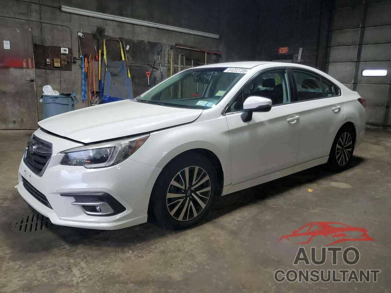 SUBARU LEGACY 2018 - 4S3BNAF65J3042112