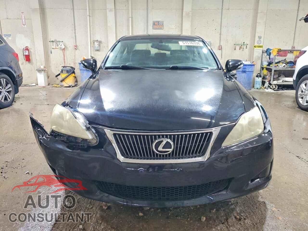 LEXUS IS 2009 - JTHCK262592029246