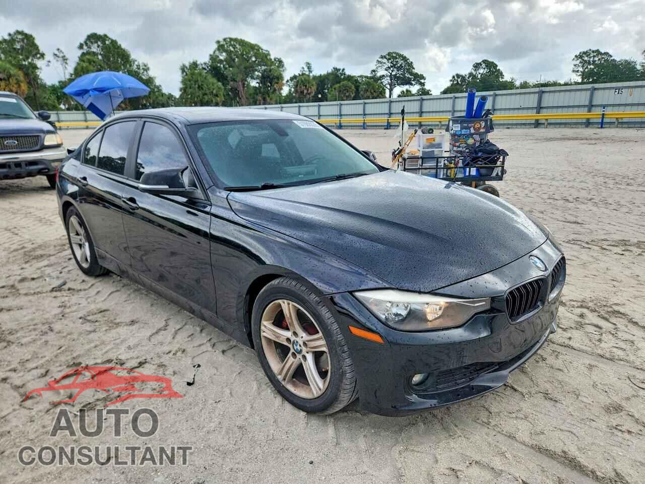 BMW 3 SERIES 2013 - WBA3C3C55DF982461