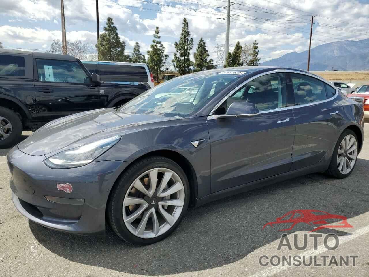 TESLA MODEL 3 2019 - 5YJ3E1EB1KF365368