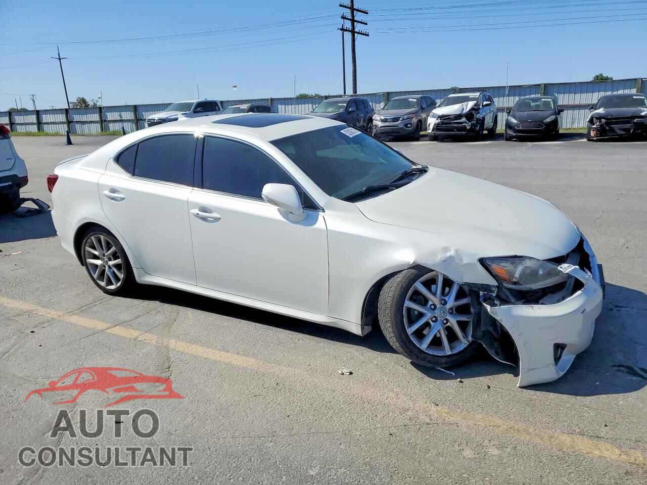 LEXUS IS 2011 - JTHCF5C20B5051072