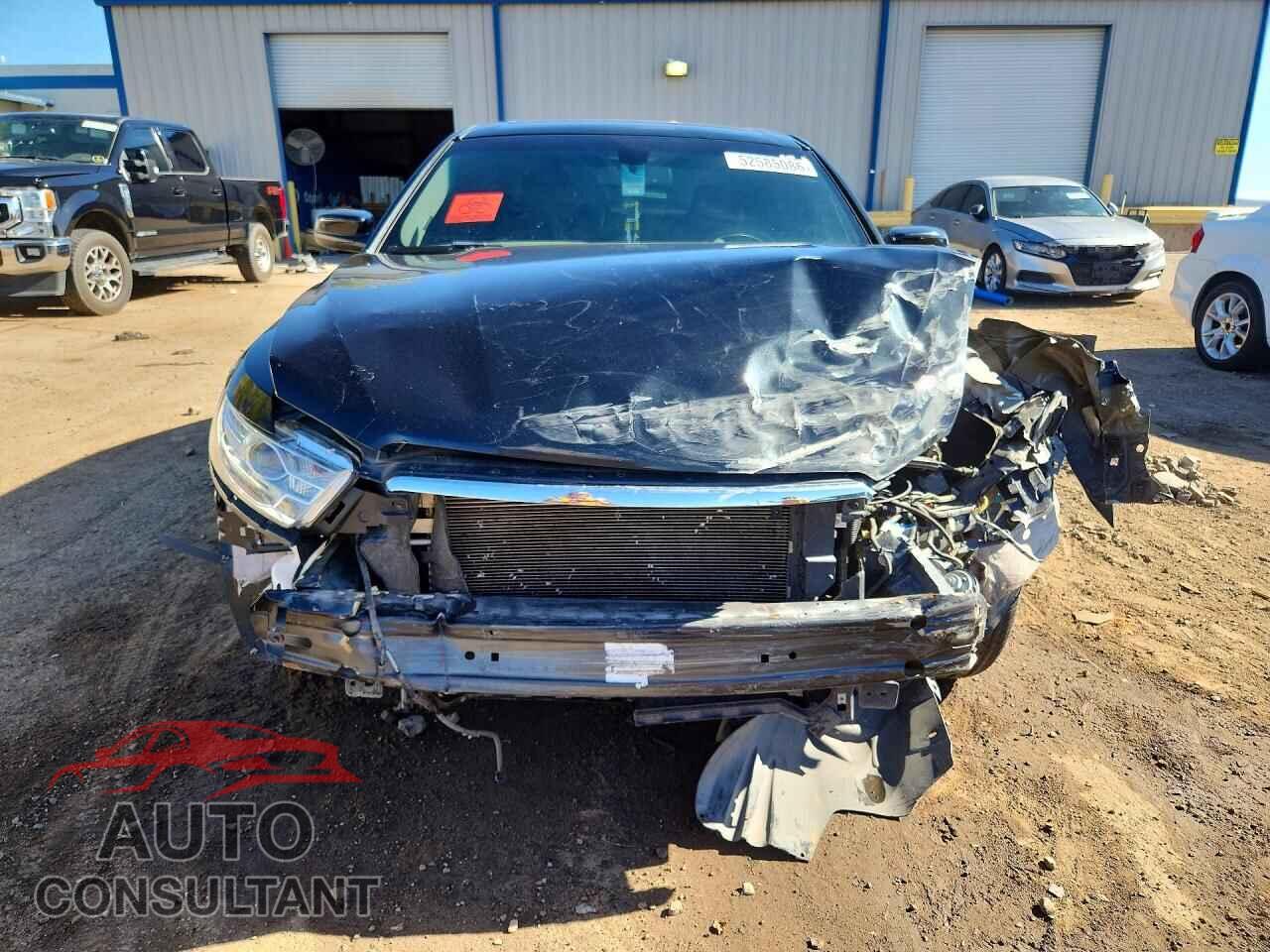 FORD TAURUS 2015 - 1FAHP2E82FG112491