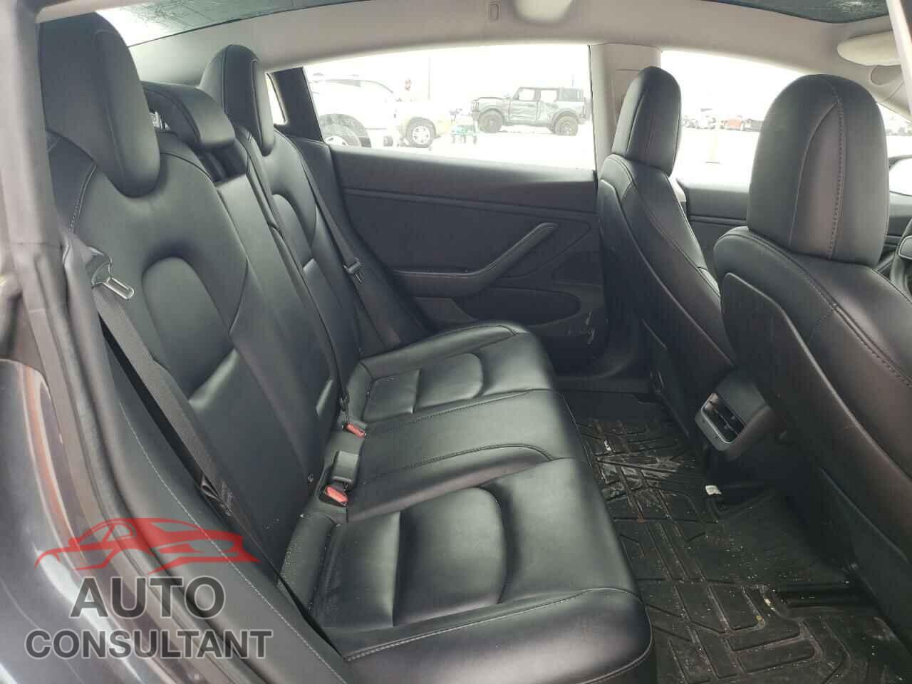 TESLA MODEL 3 2020 - 5YJ3E1EB6LF620193