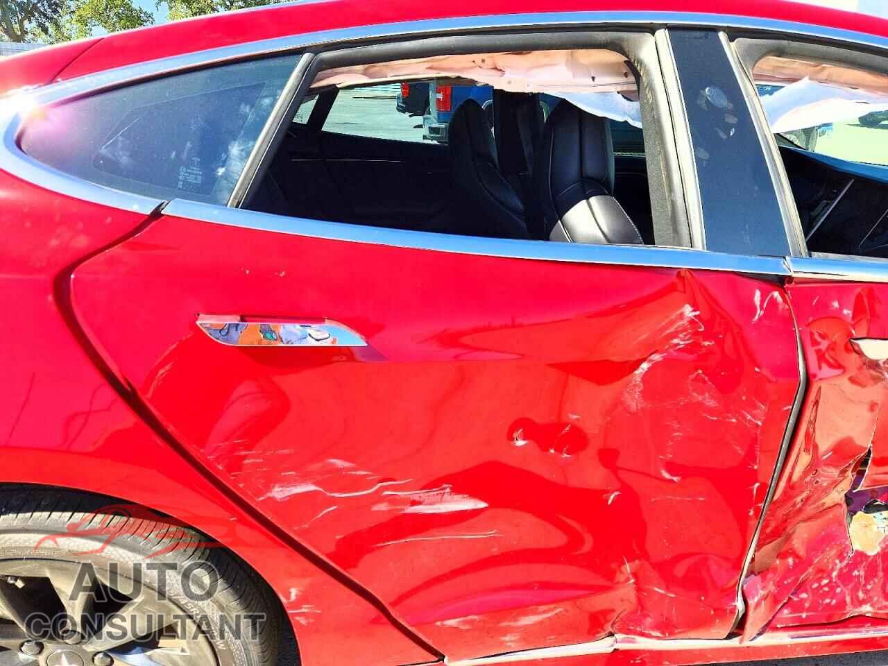 TESLA MODEL S 2018 - 5YJSA1E21JF278575
