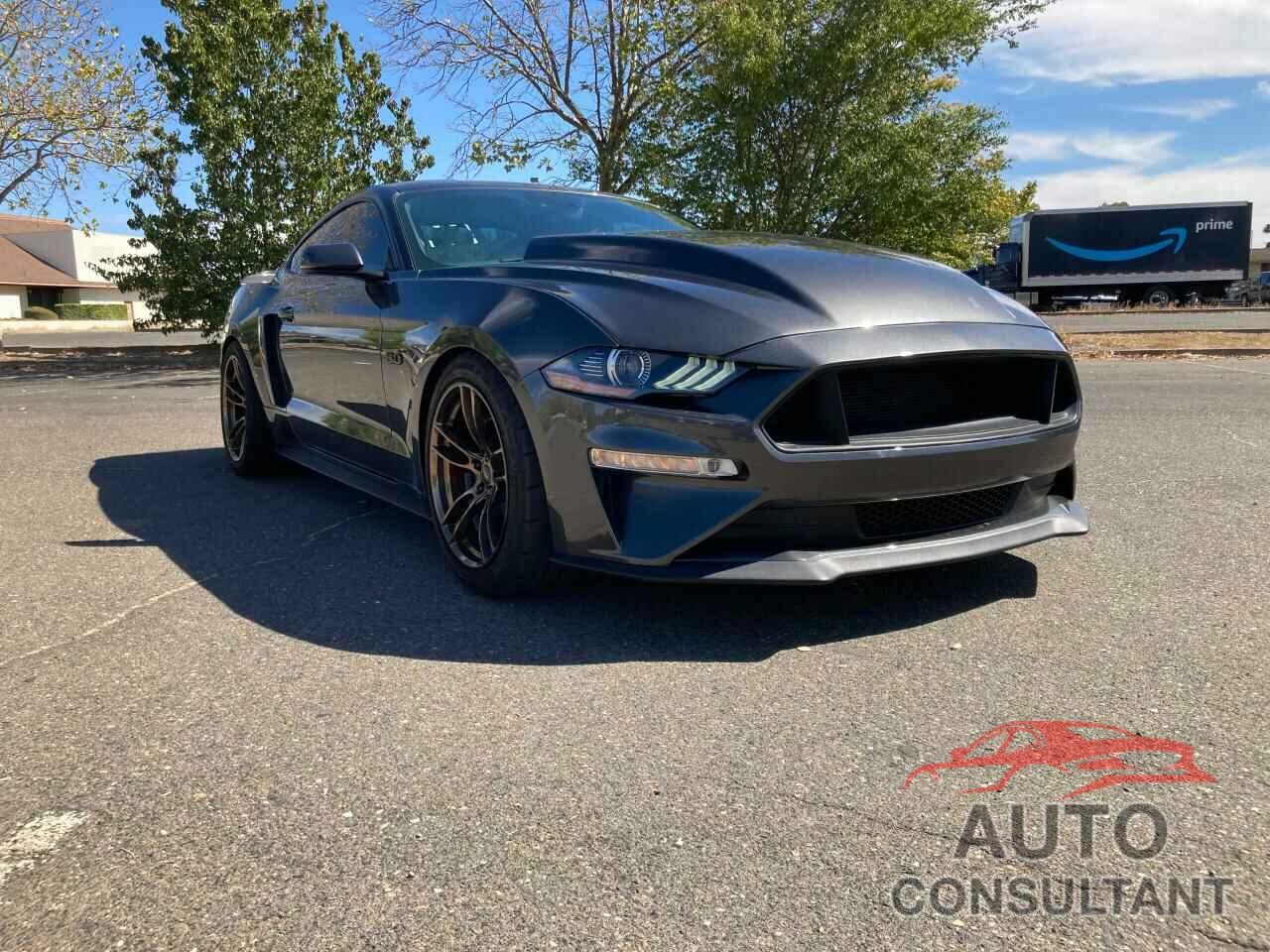 FORD MUSTANG 2018 - 1FA6P8CF5J5105437