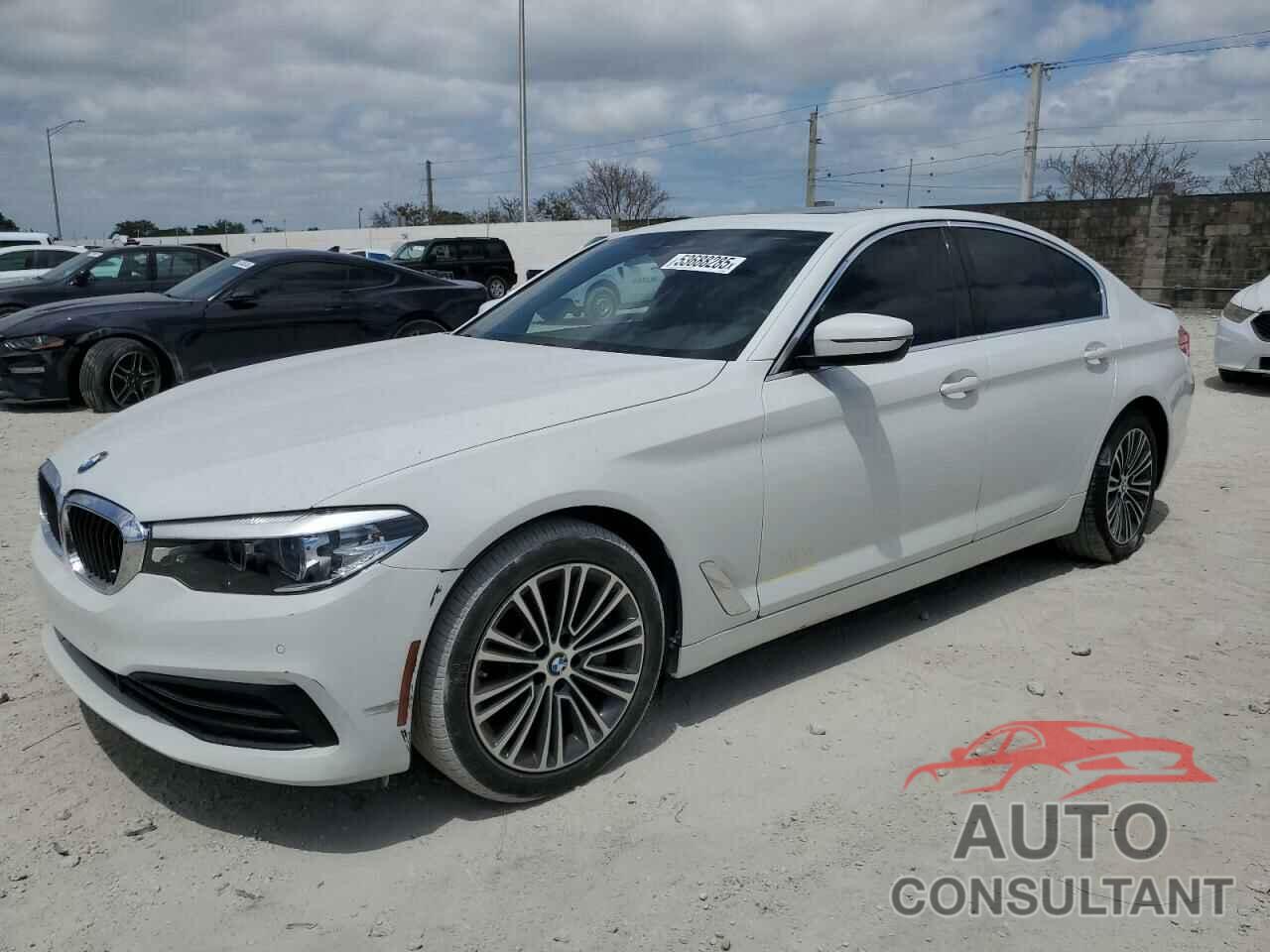 BMW 5 SERIES 2019 - WBAJA5C54KWW26606