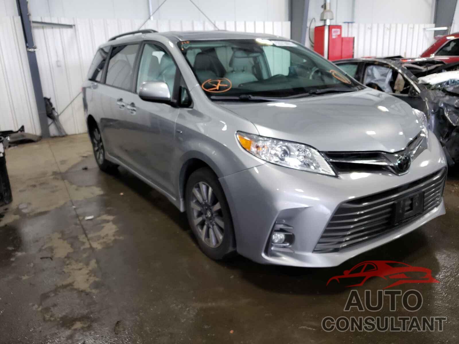 TOYOTA SIENNA 2018 - 5TDDZ3DC3JS202469