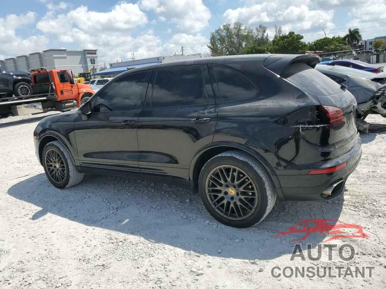 PORSCHE CAYENNE 2018 - WP1AA2A26JKA03230