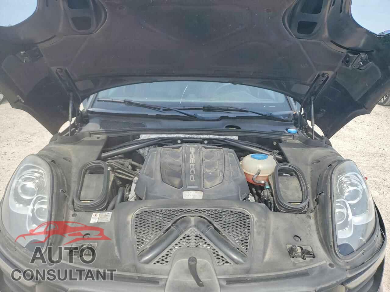 PORSCHE MACAN 2015 - WP1AB2A5XFLB52216