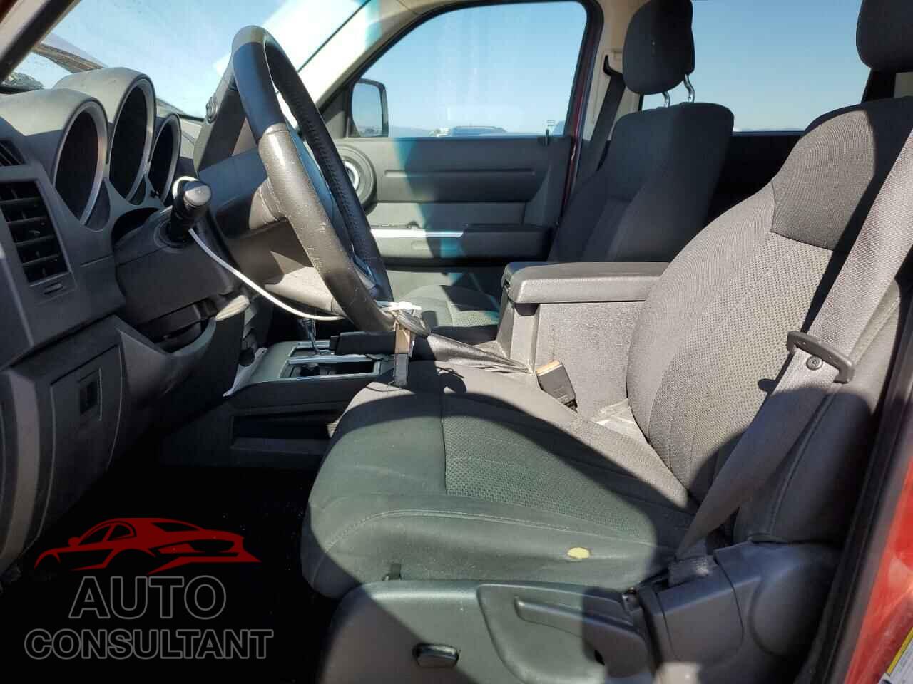 DODGE NITRO 2011 - 1D4PU5GK8BW537029