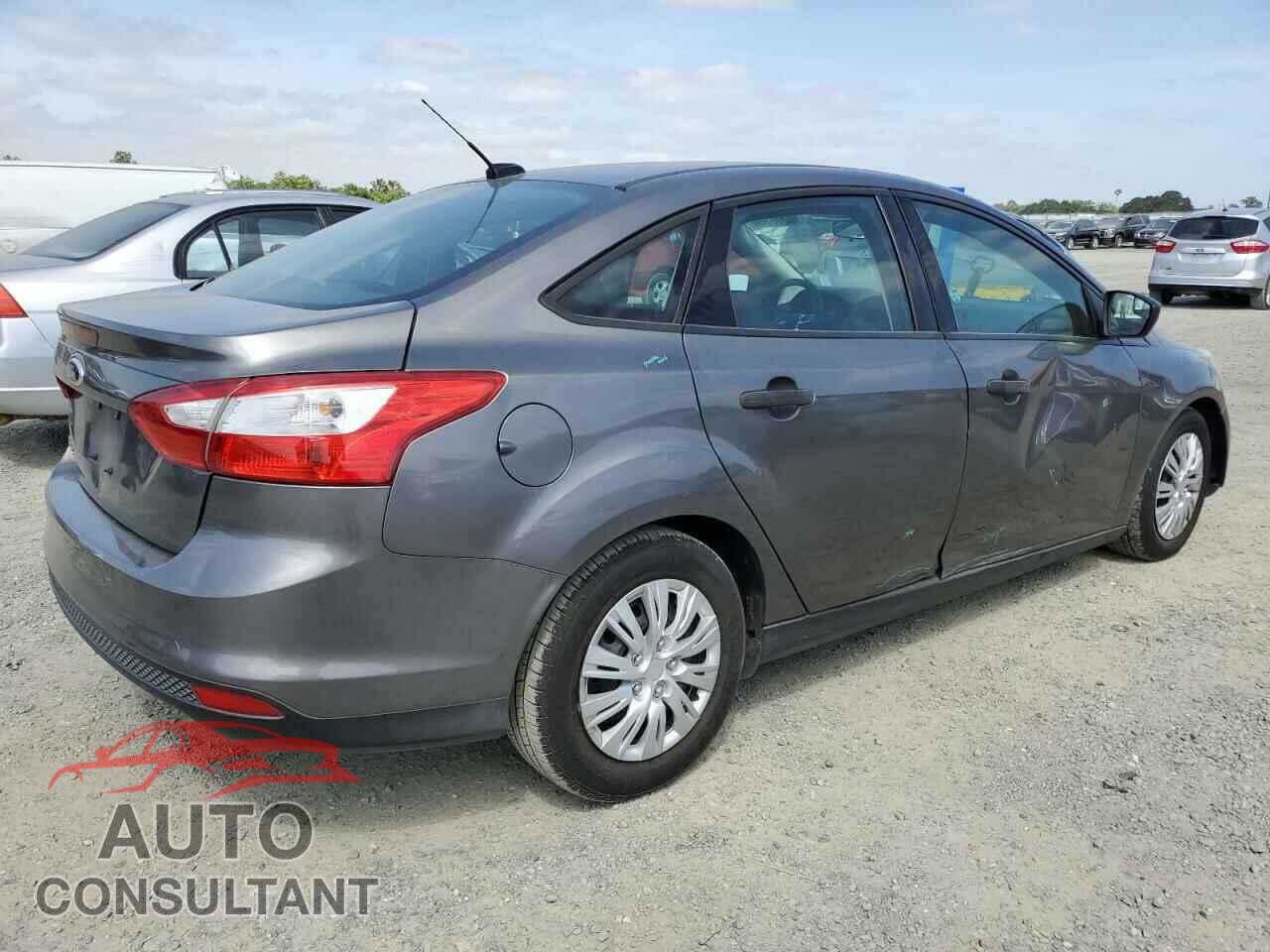 FORD FOCUS 2013 - 1FADP3E29DL145170
