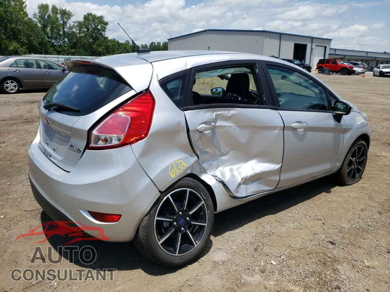 FORD FIESTA 2017 - 3FADP4EJ8HM146411