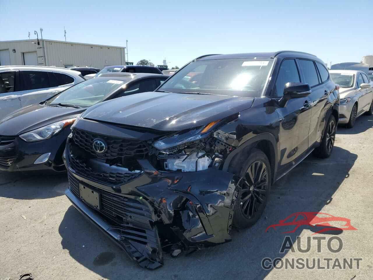 TOYOTA HIGHLANDER 2023 - 5TDKDRBH6PS520568