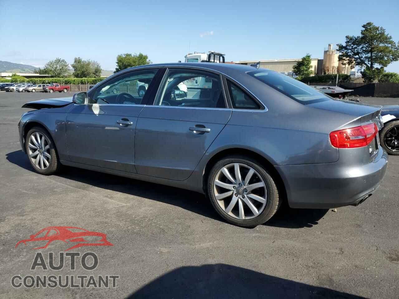 AUDI A4 2013 - WAUFFAFL5DN009881