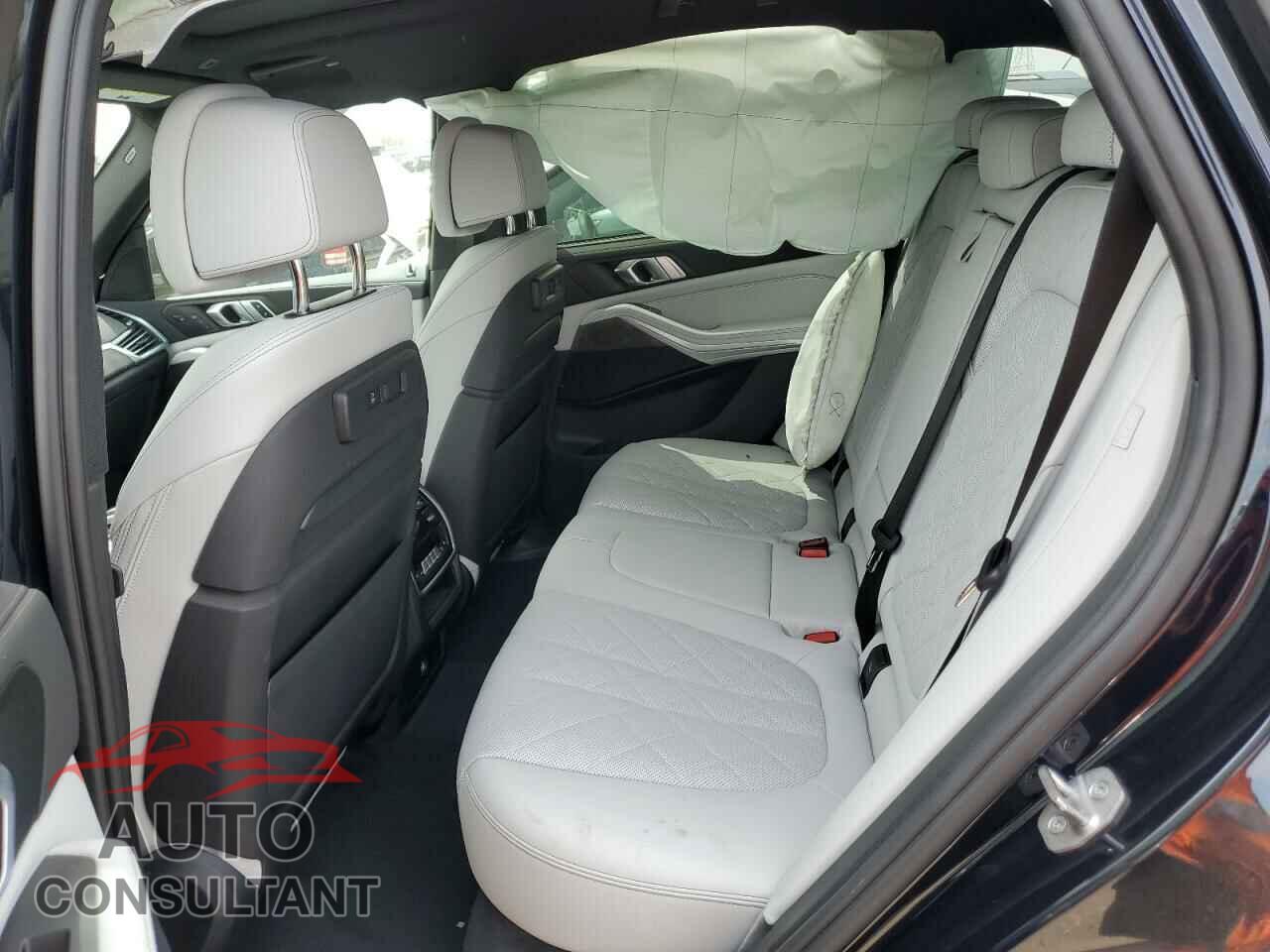 BMW X5 2023 - 5UXTA6C04P9S03633