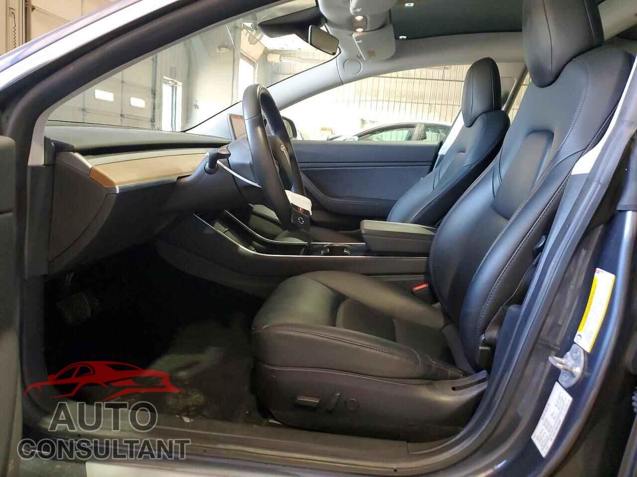 TESLA MODEL 3 2019 - 5YJ3E1EB6KF386507