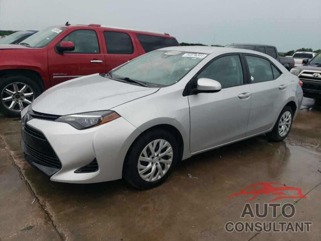 TOYOTA COROLLA 2018 - 5YFBURHE4JP781453