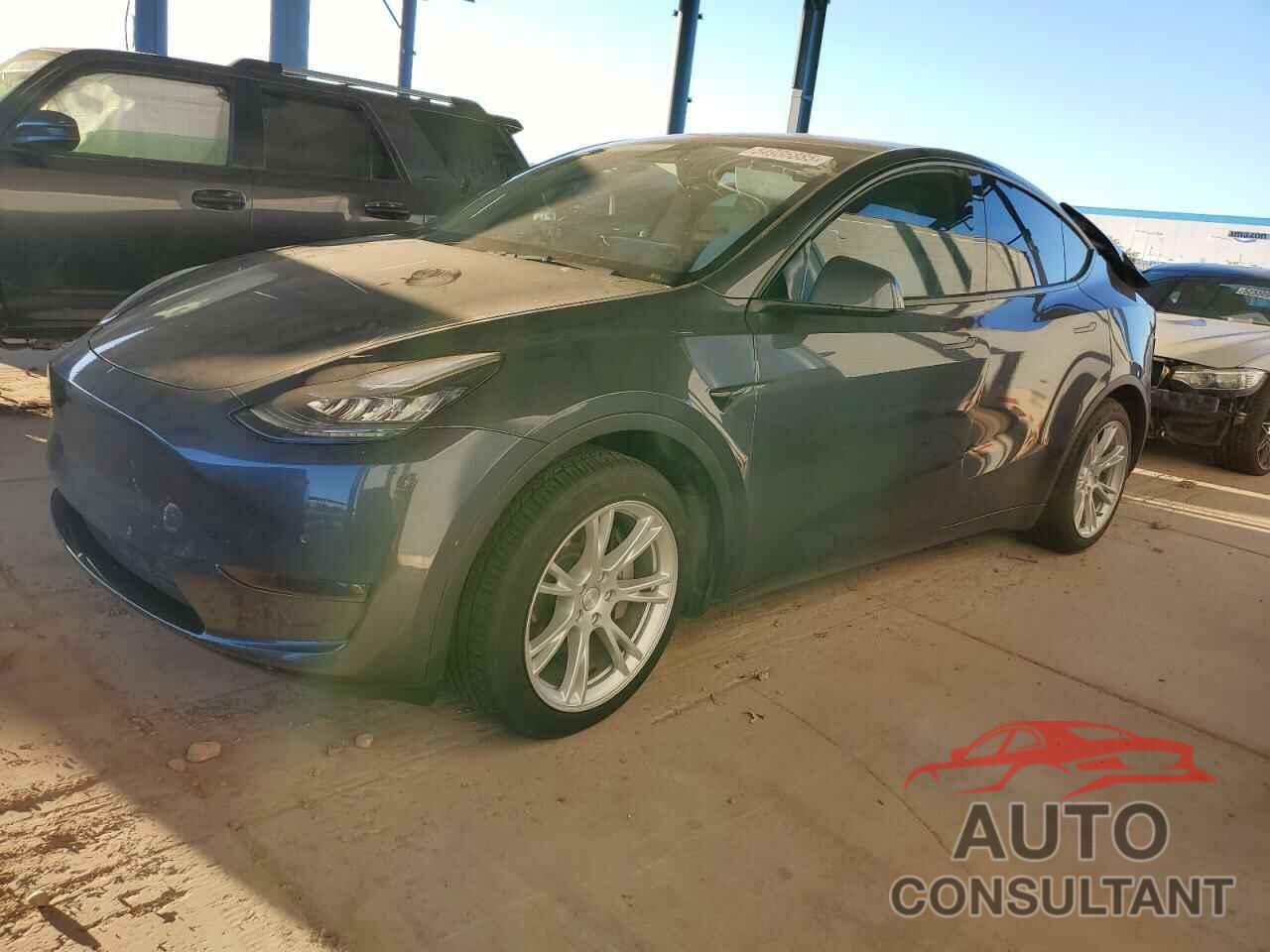 TESLA MODEL Y 2021 - 5YJYGDEEXMF151557