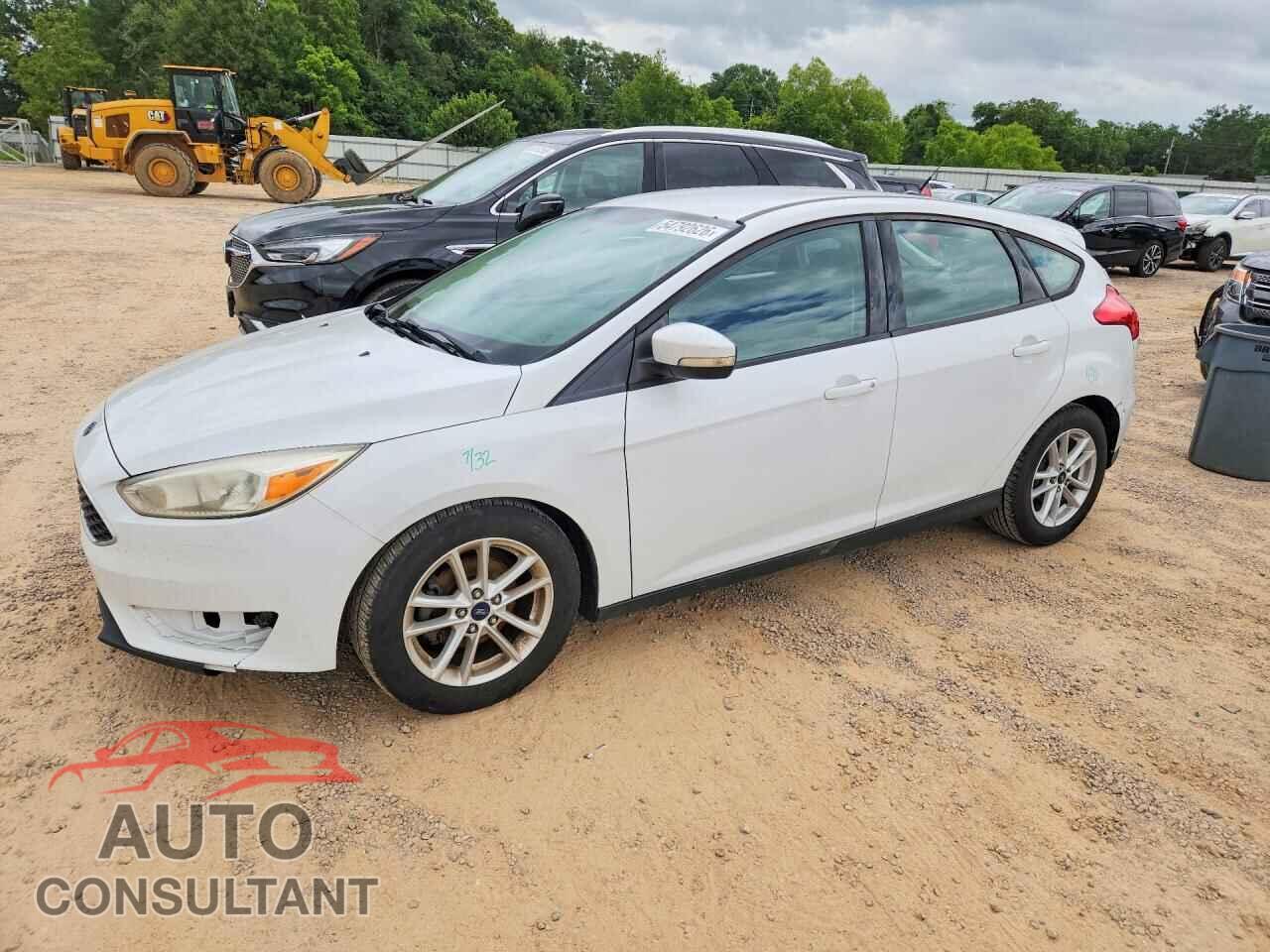 FORD FOCUS 2015 - 1FADP3K25FL375943