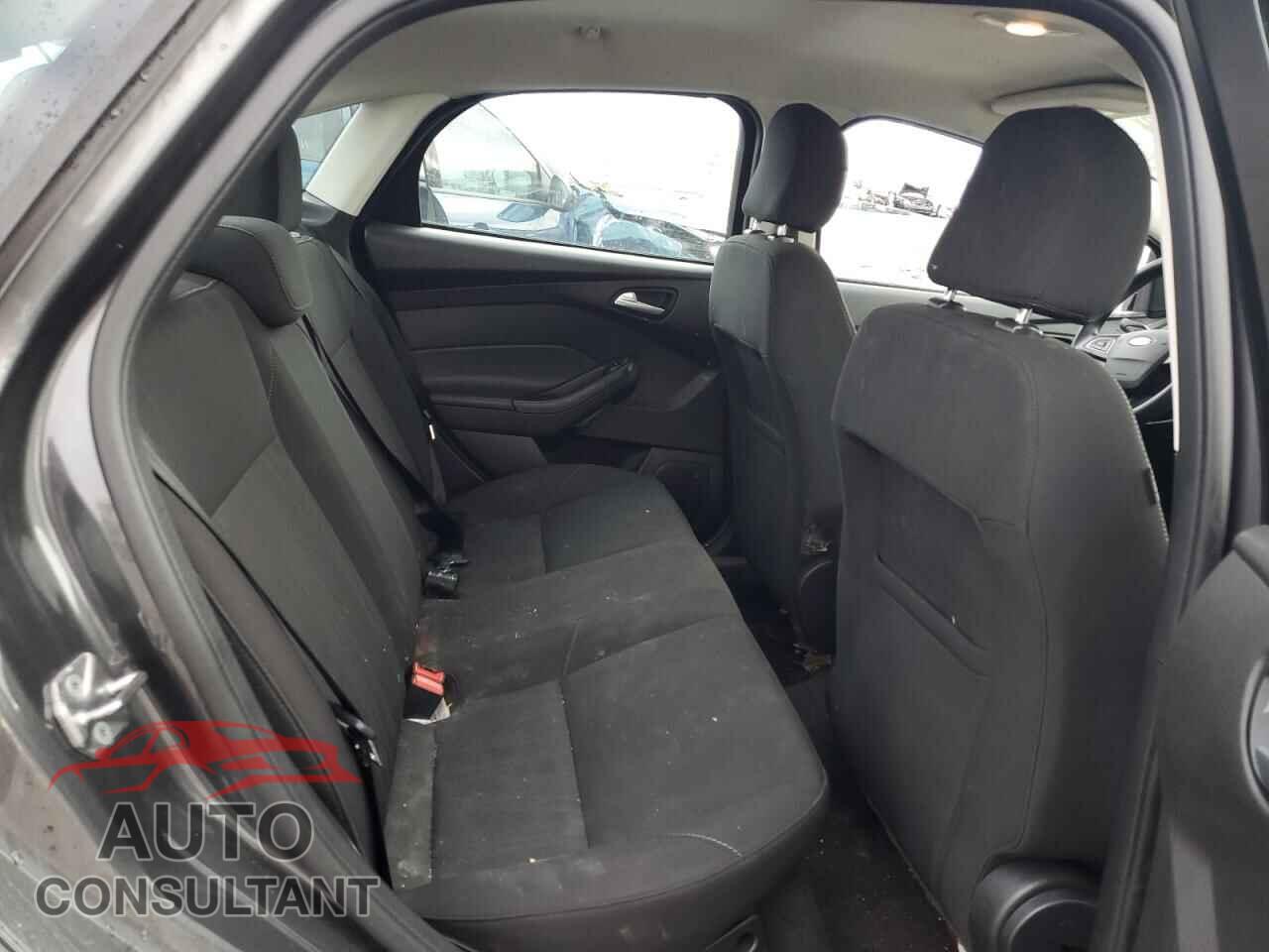 FORD FOCUS 2017 - 1FADP3F2XHL304881