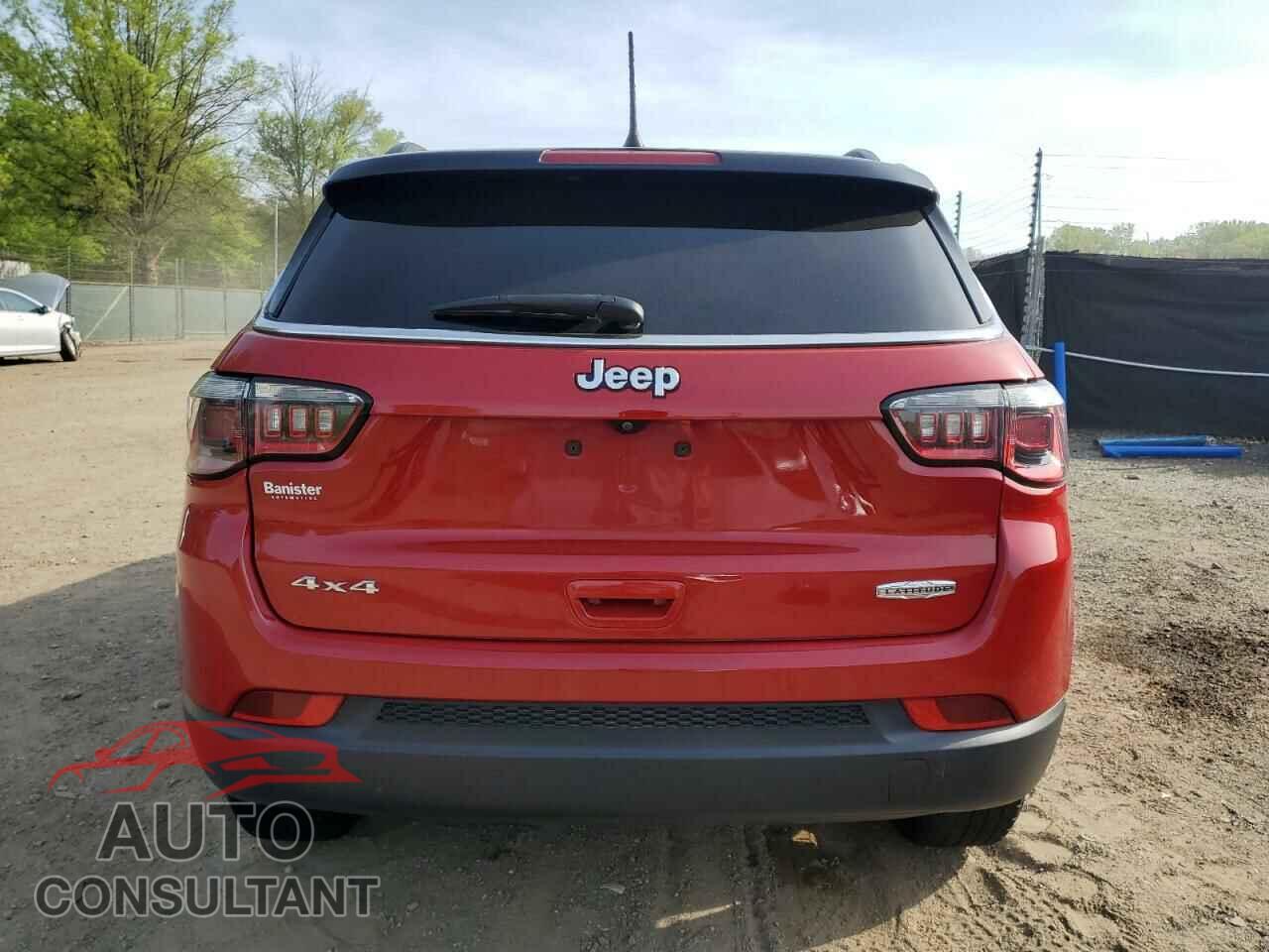 JEEP COMPASS 2018 - 3C4NJDBB4JT180418