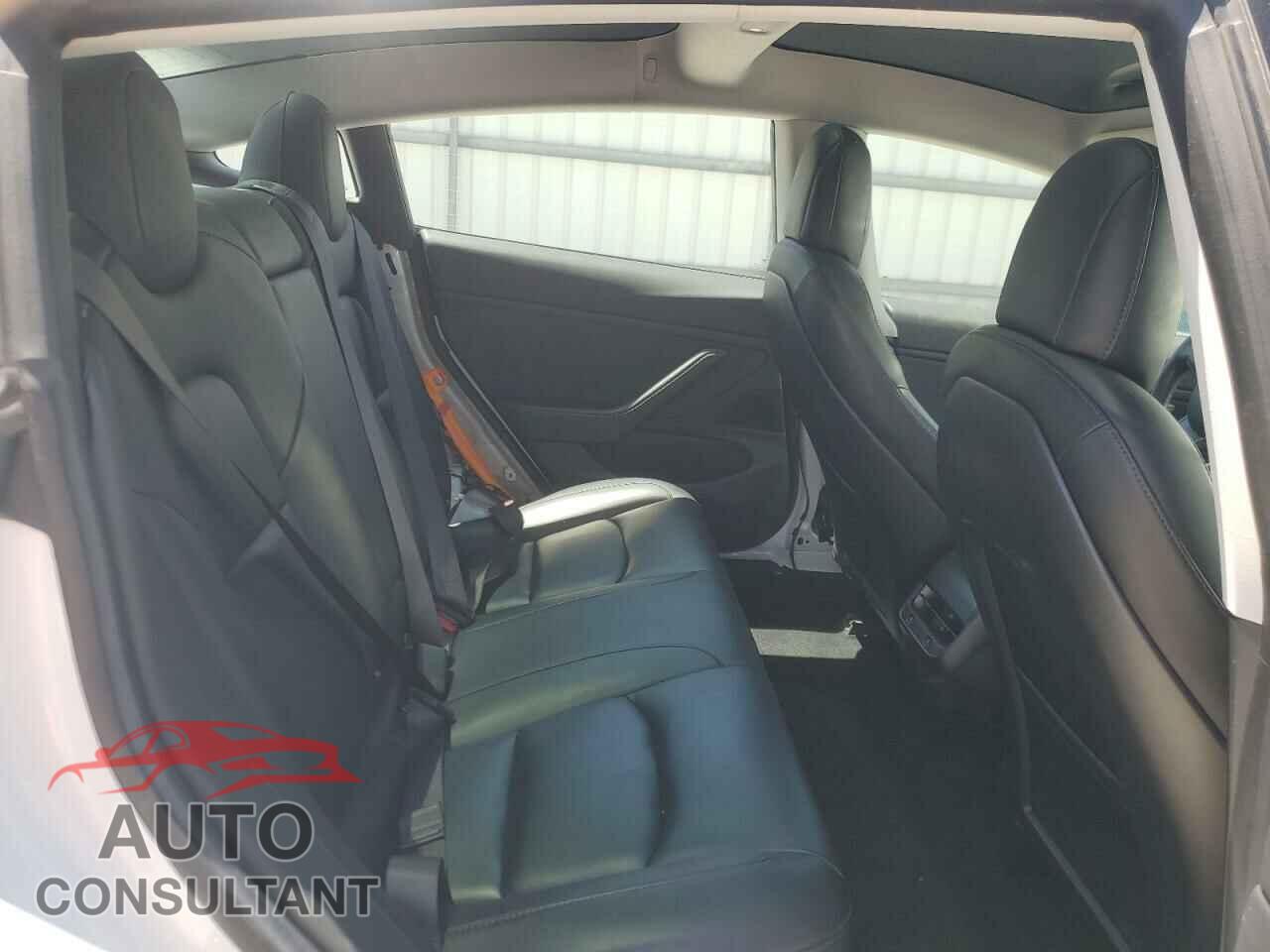 TESLA MODEL 3 2018 - 5YJ3E1EB6JF067834