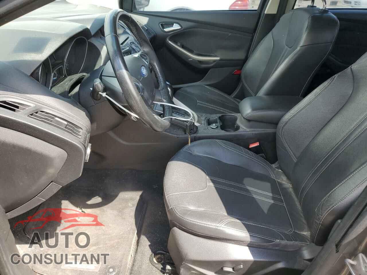 FORD FOCUS 2012 - 1FAHP3H2XCL325124