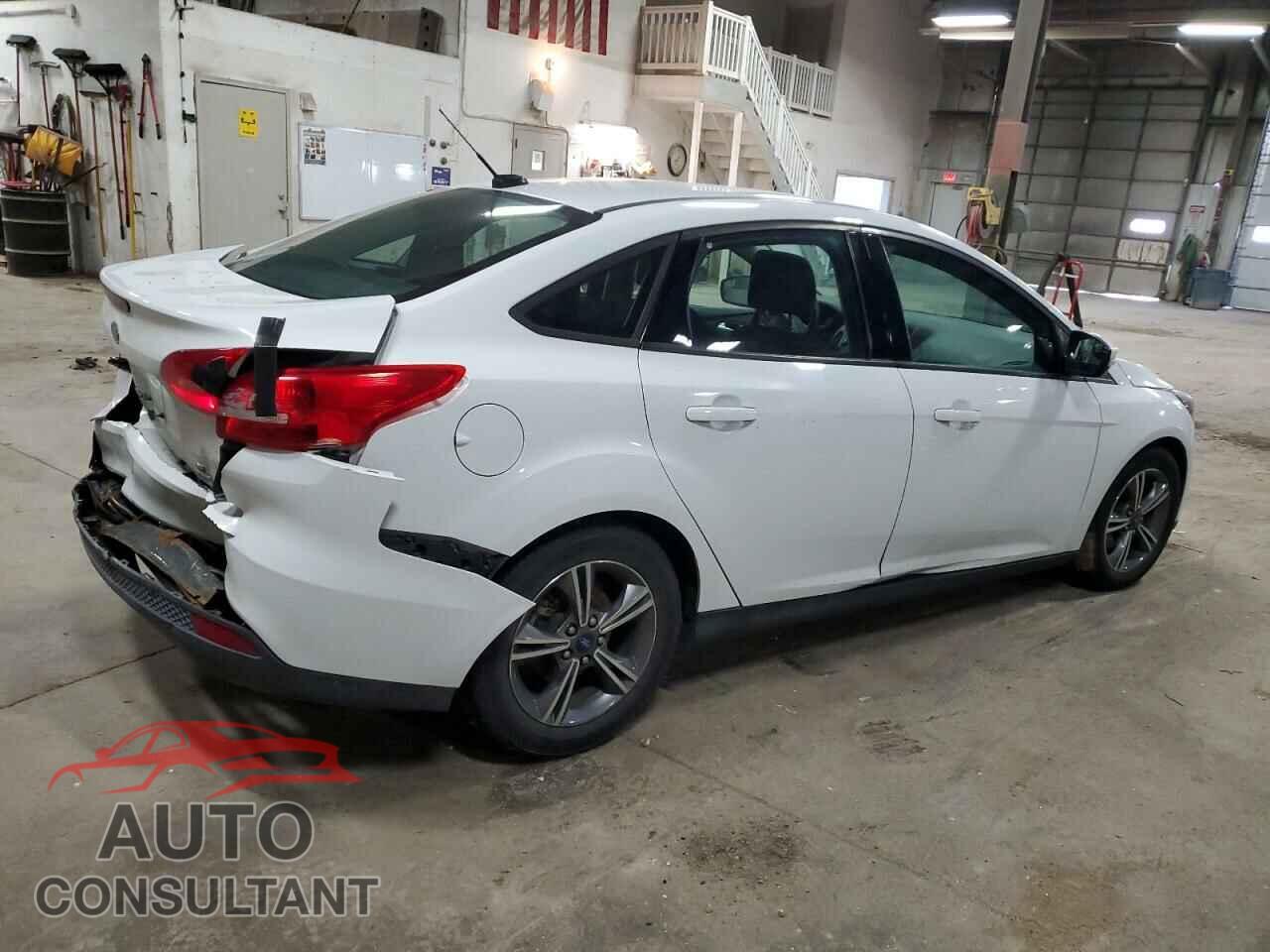 FORD FOCUS 2016 - 1FADP3FE8GL324863