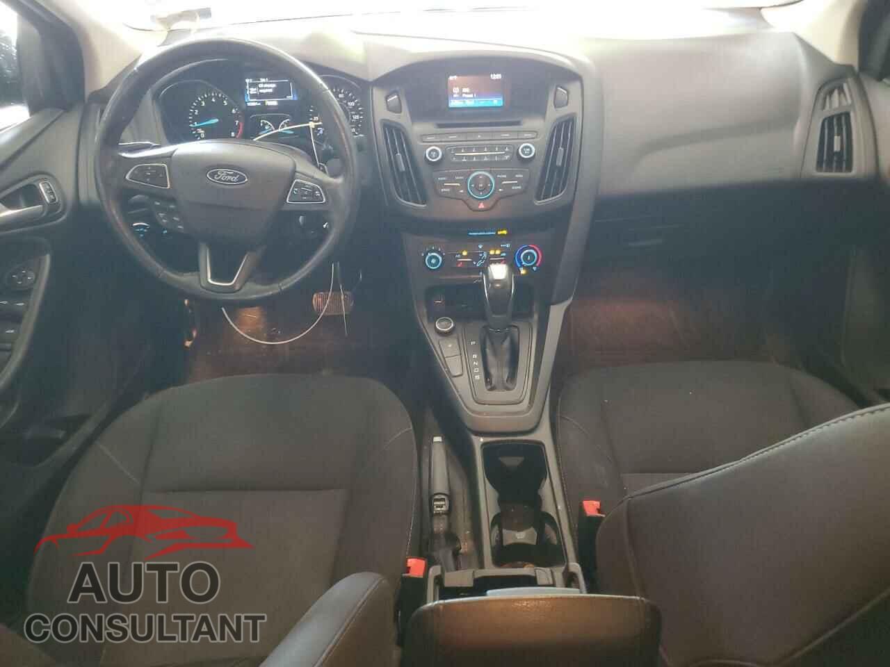 FORD FOCUS 2015 - 1FADP3F21FL373889