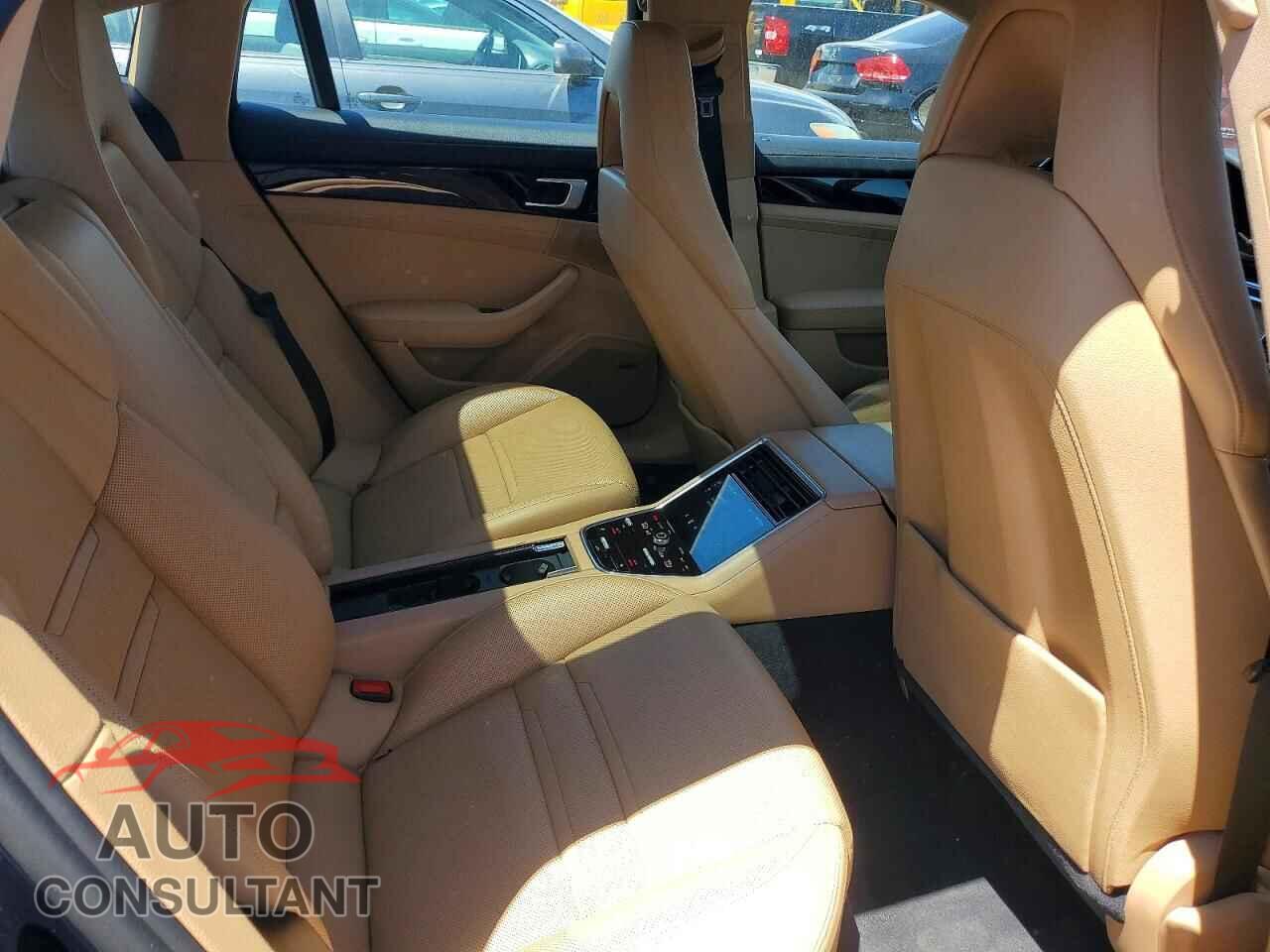 PORSCHE PANAMERA 2018 - WP0AA2A76JL107529