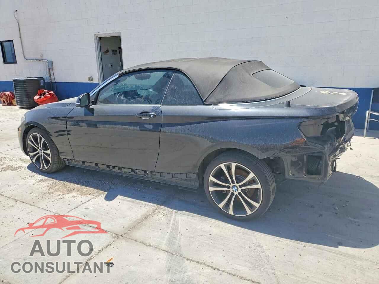 BMW 2 SERIES 2017 - WBA2M9C38HV717538