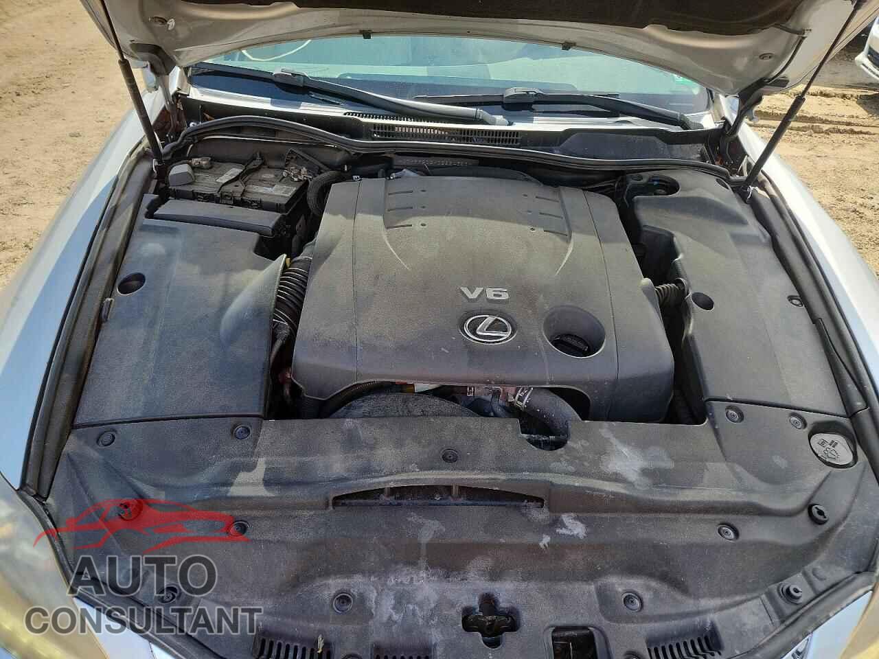 LEXUS IS 2012 - JTHFF2C2XC2524328