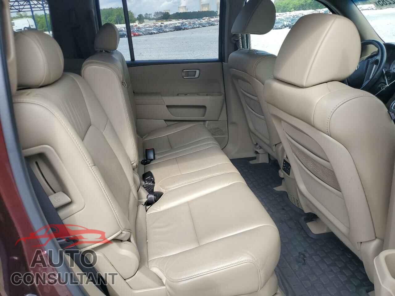 HONDA PILOT 2011 - 5FNYF3H61BB044024
