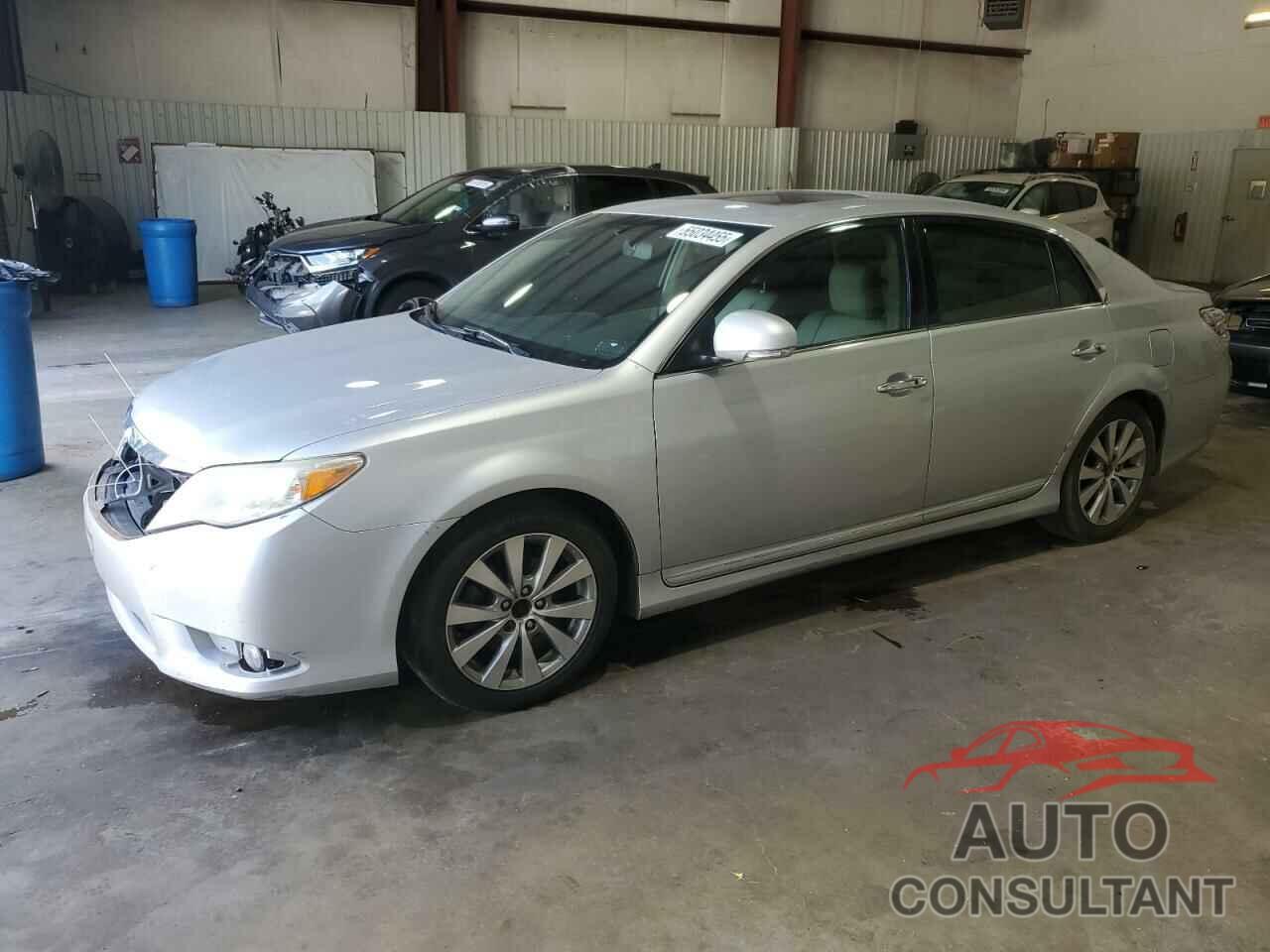 TOYOTA AVALON 2011 - 4T1BK3DB1BU433222