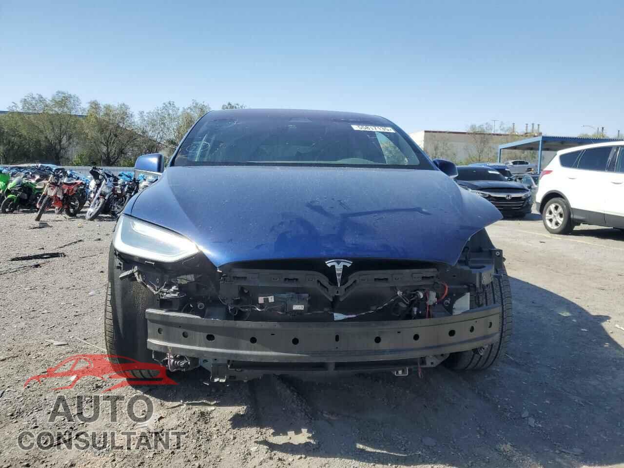TESLA MODEL X 2017 - 5YJXCDE25HF026601