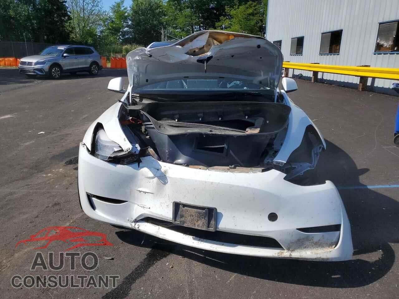TESLA MODEL Y 2023 - 7SAYGDEEXPF637972