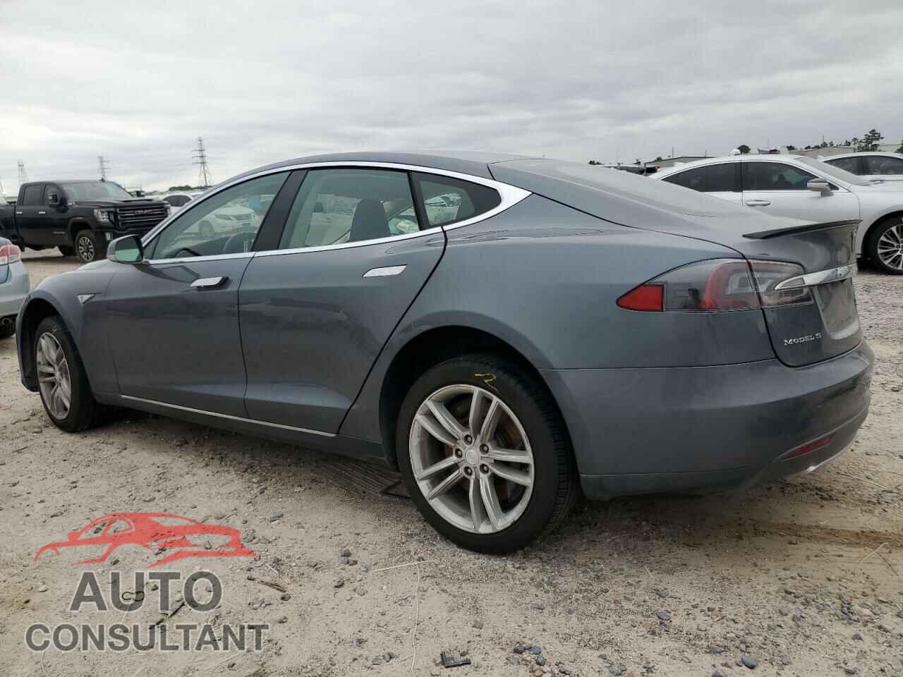 TESLA MODEL S 2013 - 5YJSA1CP6DFP22018