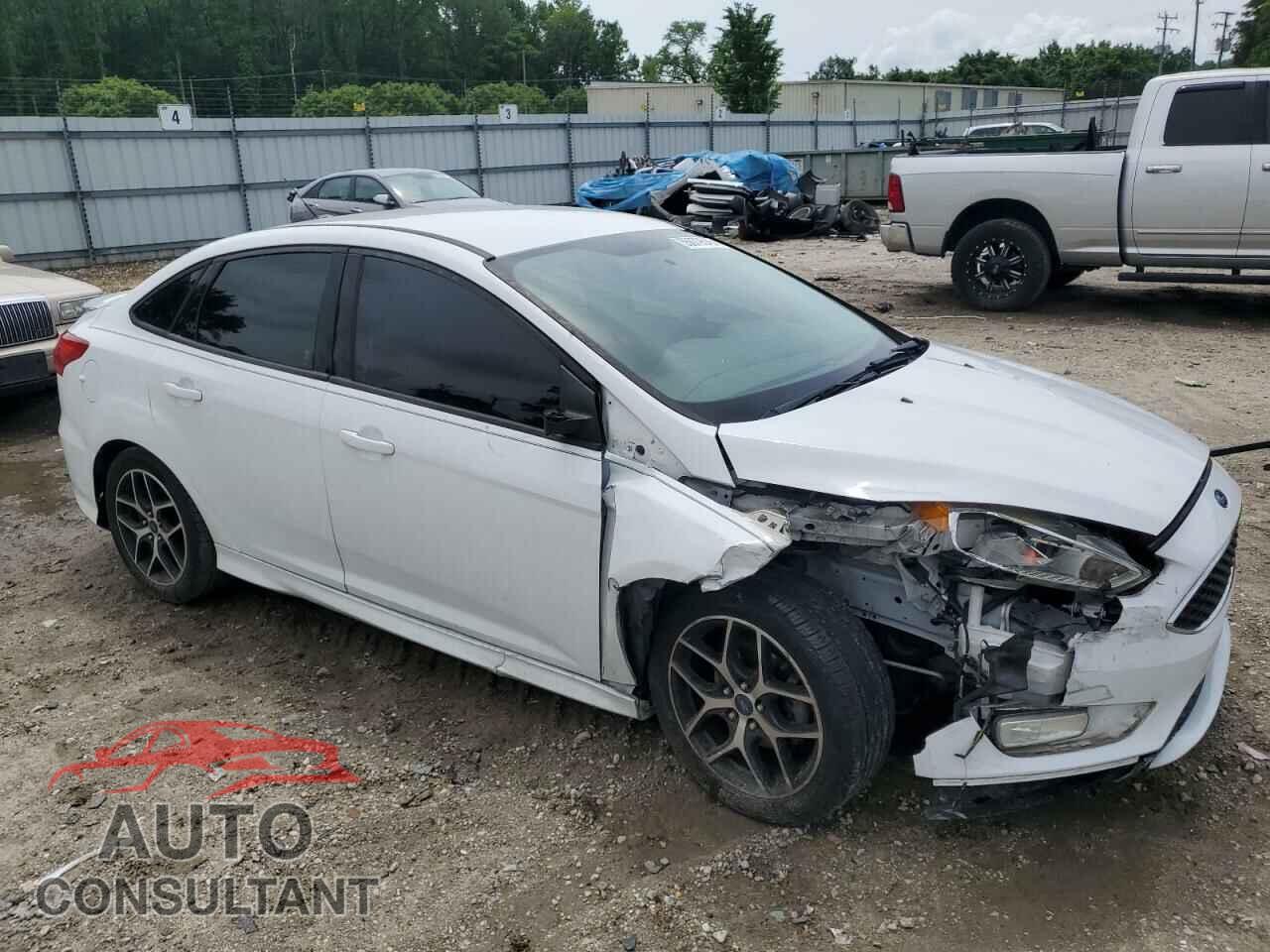 FORD FOCUS 2015 - 1FADP3F27FL268130