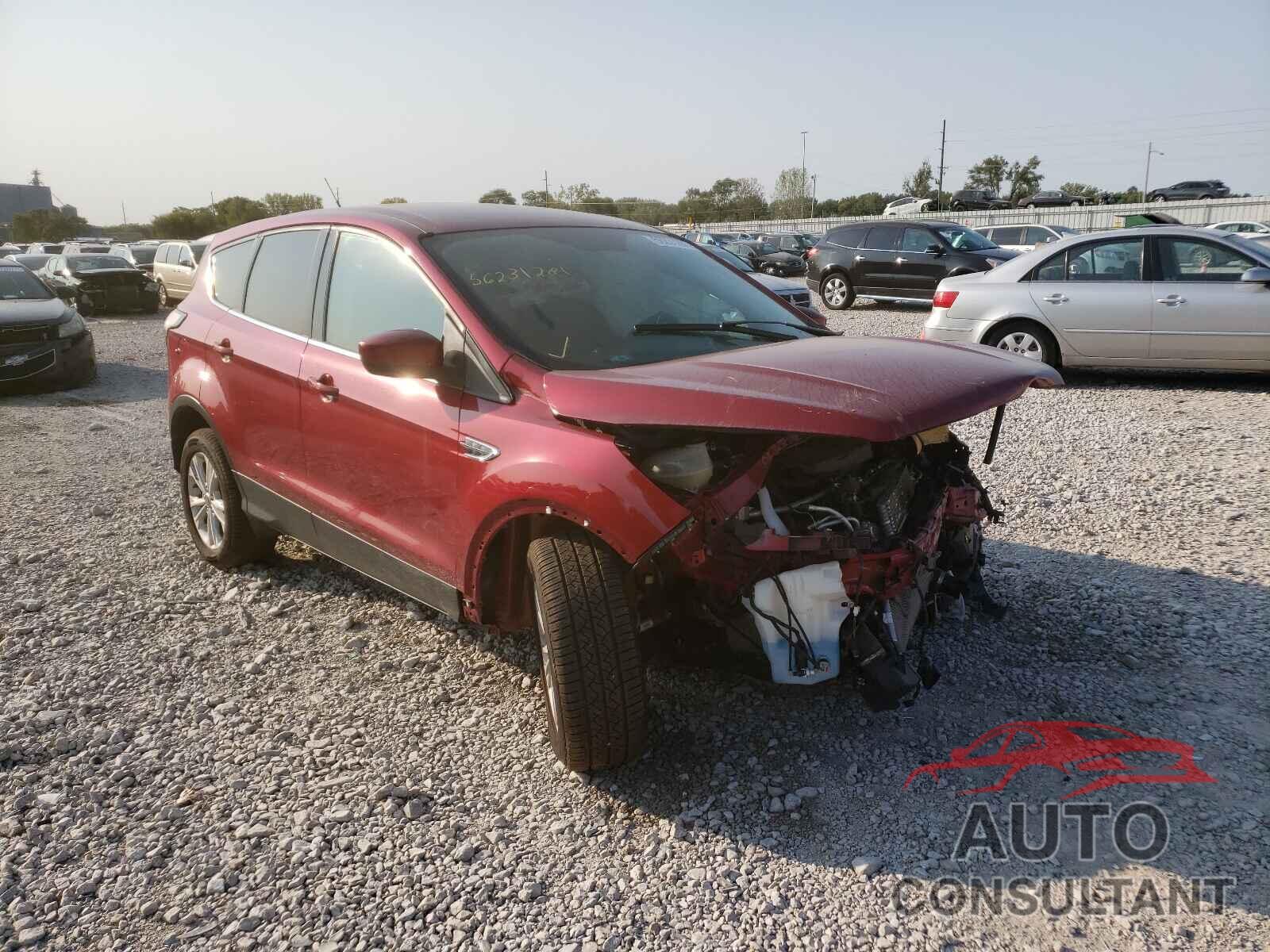 FORD ESCAPE 2017 - 1FMCU9G92HUE15850