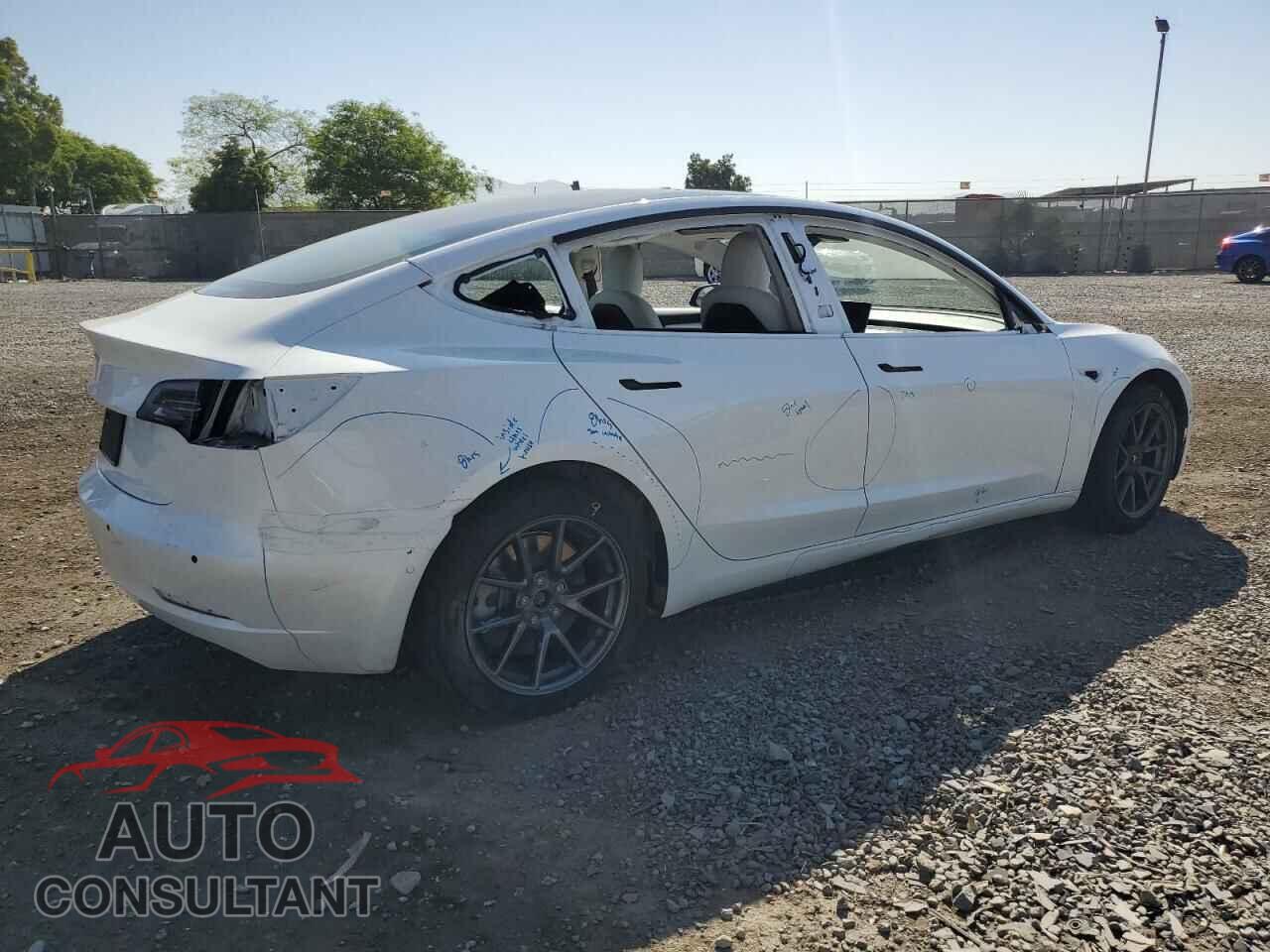 TESLA MODEL 3 2021 - 5YJ3E1EA1MF987611