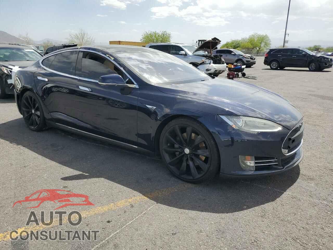 TESLA MODEL S 2013 - 5YJSA1CGXDFP08283