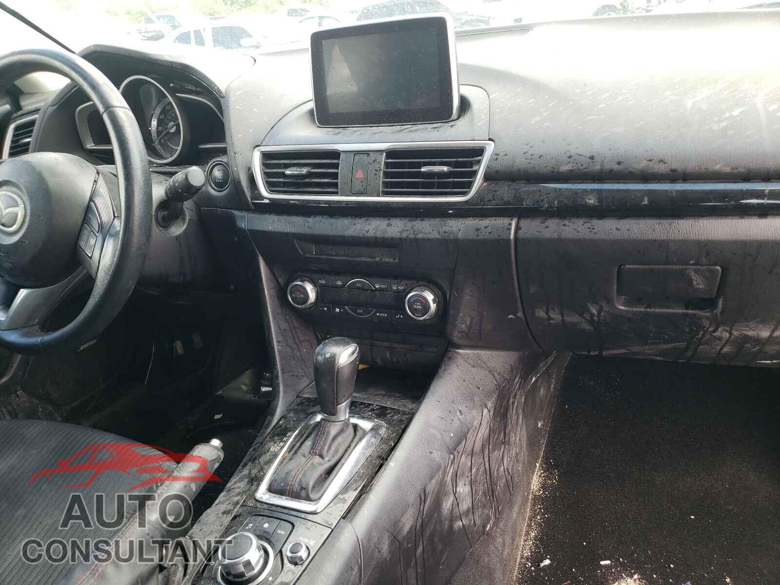 MAZDA 3 2016 - 3MZBM1M76GM304321