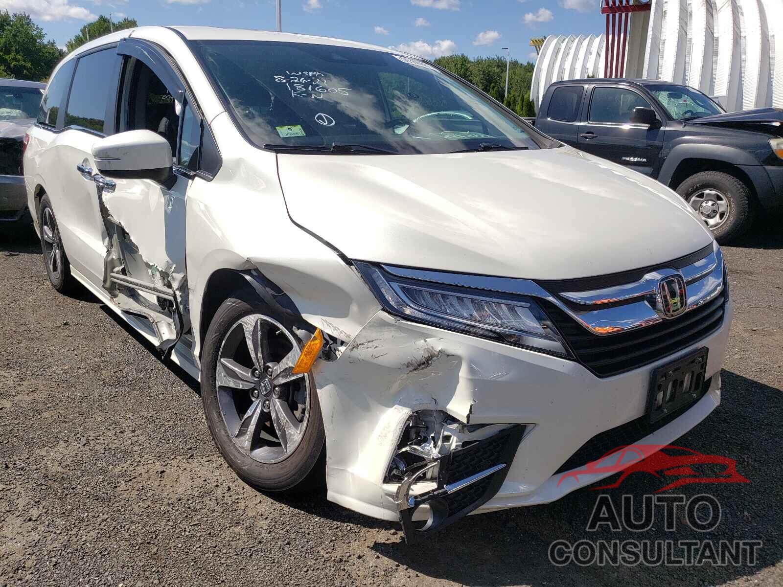 HONDA ODYSSEY 2018 - 5FNRL6H80JB053750