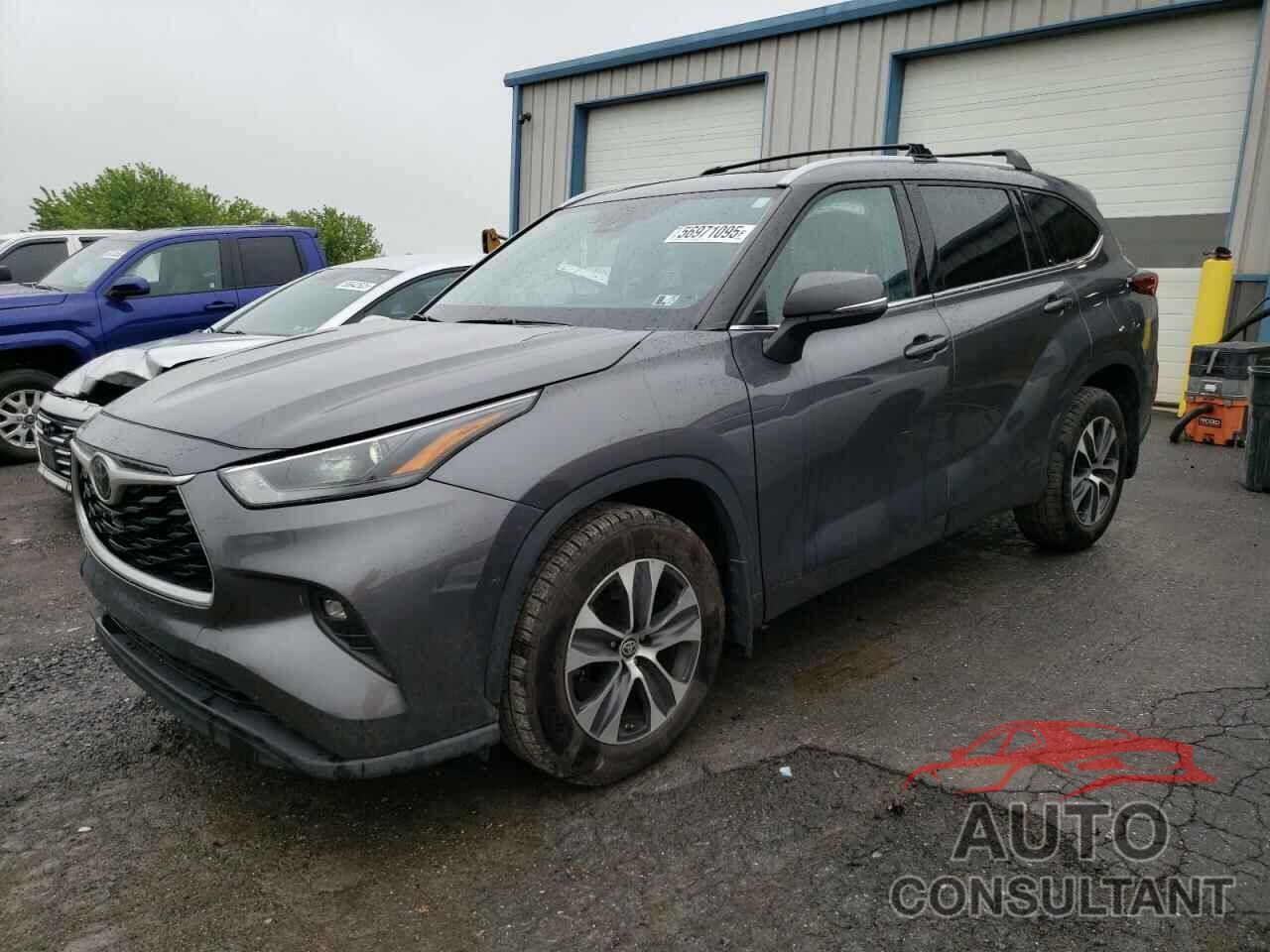 TOYOTA HIGHLANDER 2022 - 5TDHZRBH7NS232163