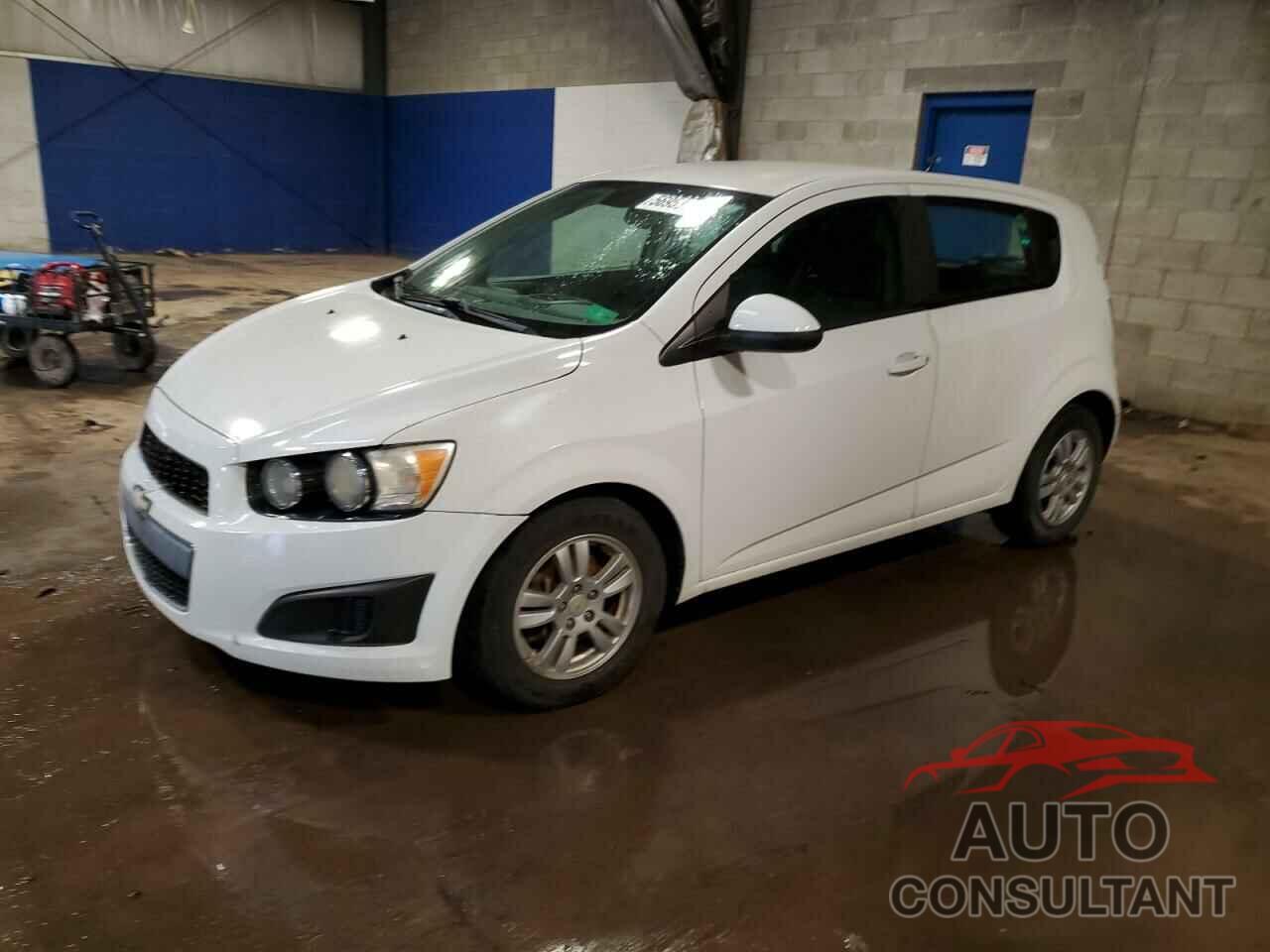 CHEVROLET SONIC 2012 - 1G1JA6SH7C4140611