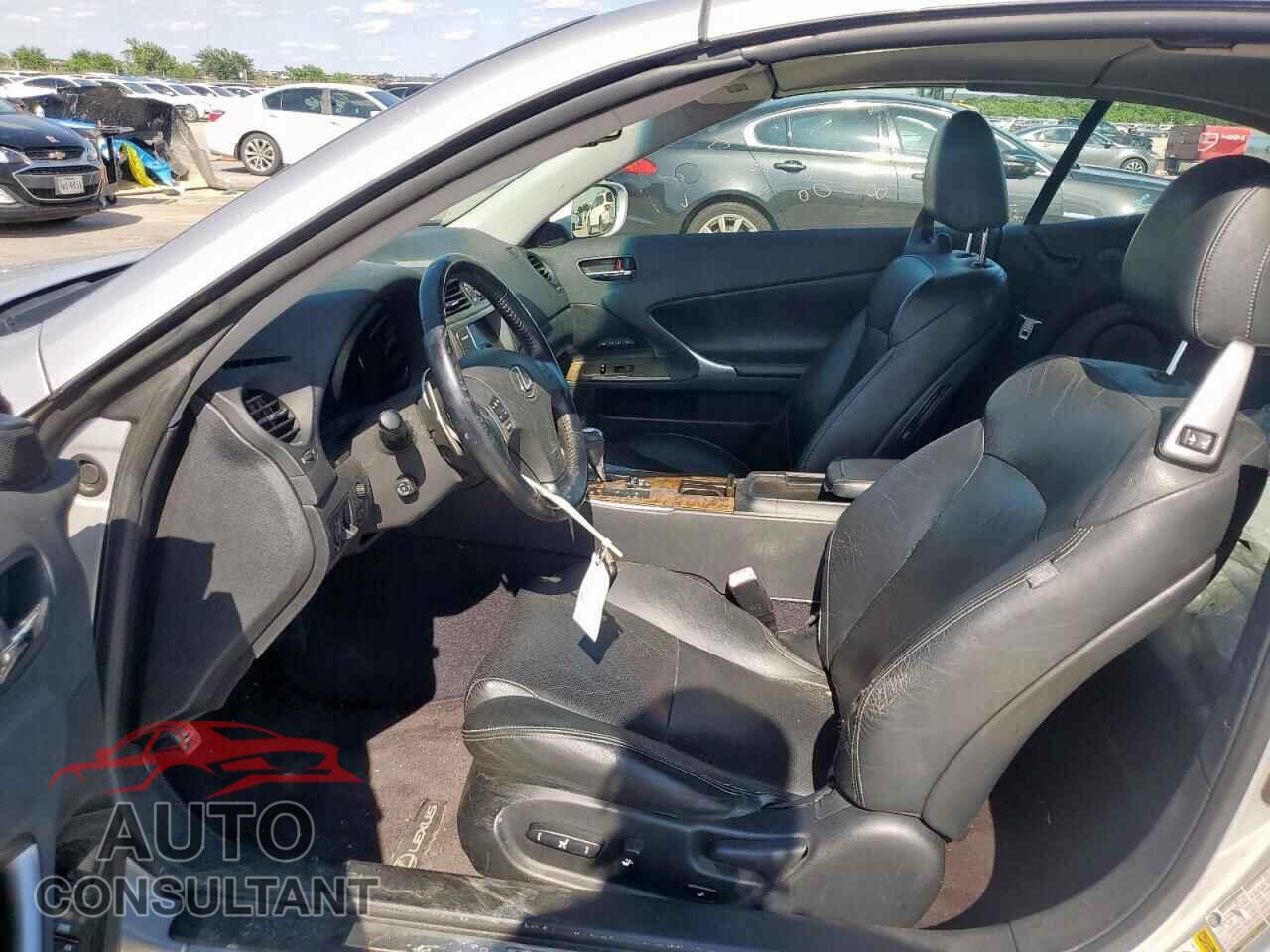 LEXUS IS 2010 - JTHFE2C2XA2502507