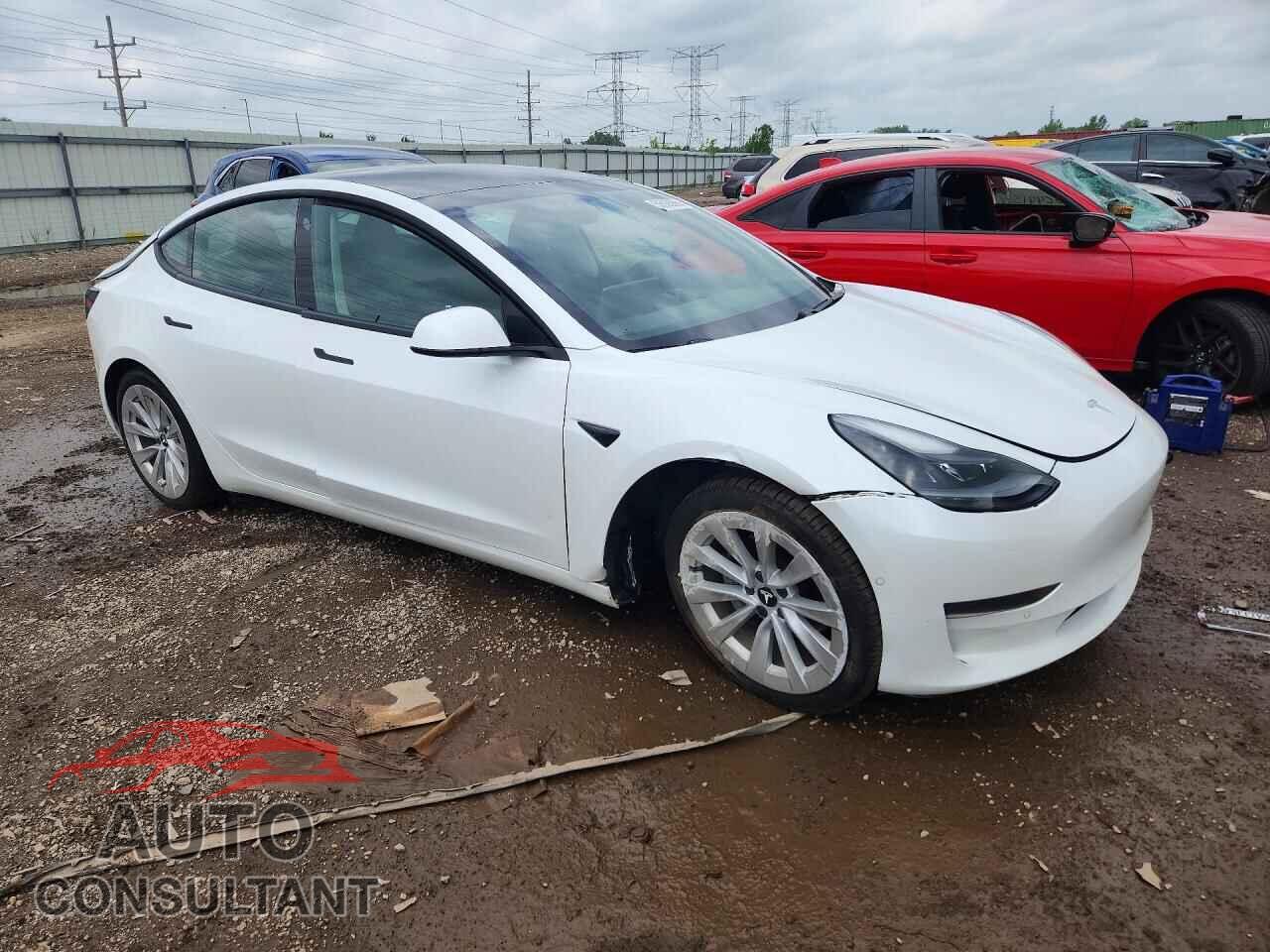 TESLA MODEL 3 2021 - 5YJ3E1EA5MF998367