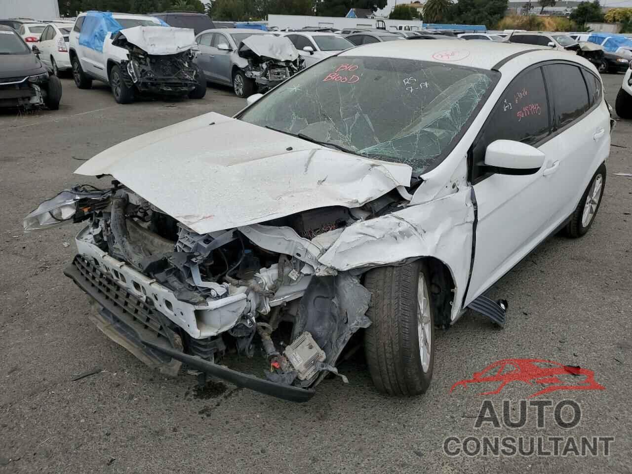 FORD FOCUS 2018 - 1FADP3K27JL262178