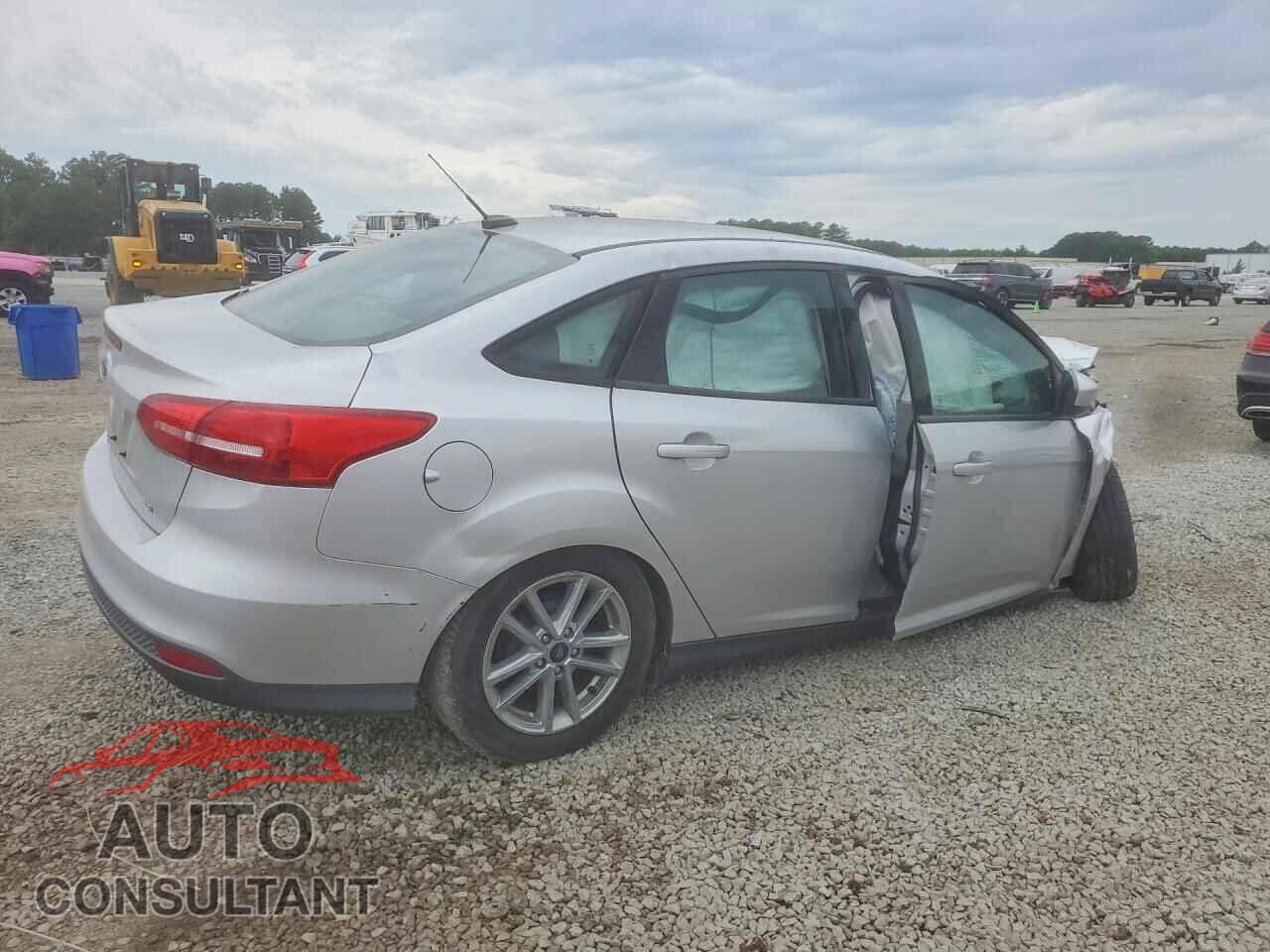 FORD FOCUS 2018 - 1FADP3F23JL326856